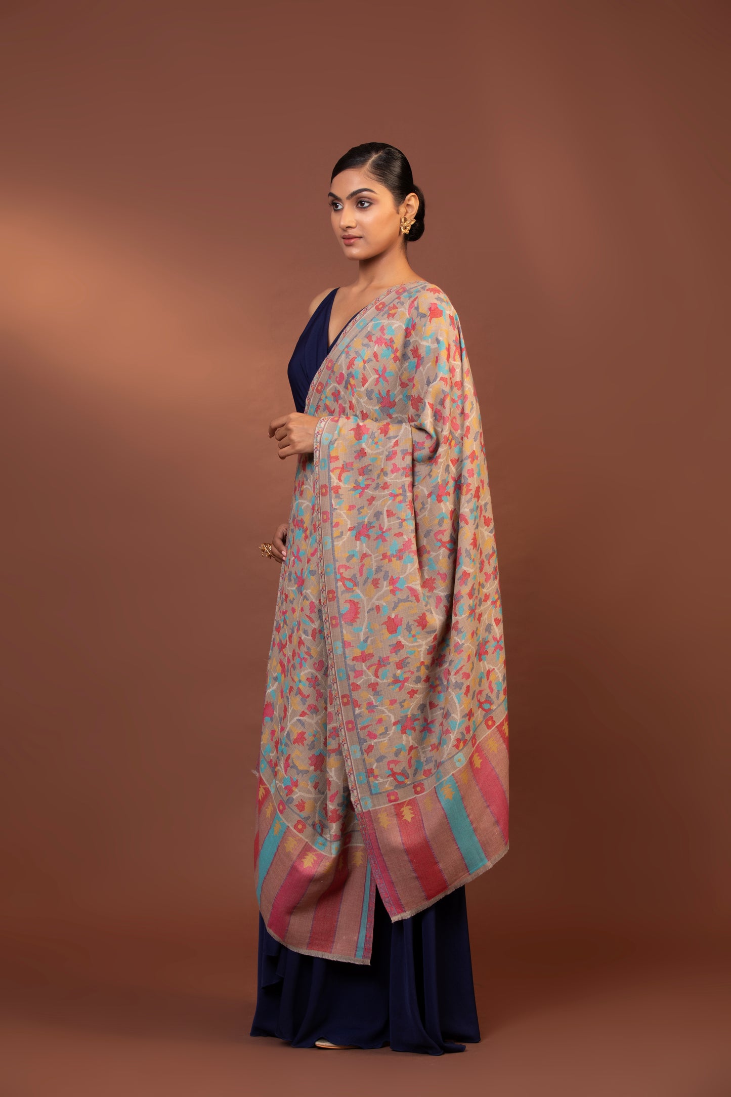 two-color Kani shawl, fine wool shawl, striped border shawl, Kani weave wrap, luxury wool shawl