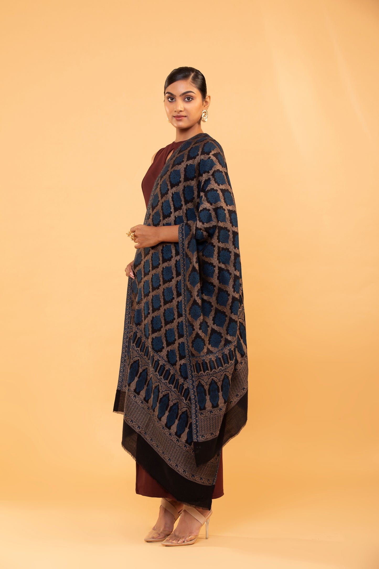 geometric pattern shawl, fine wool shawl, elegant women's shawl, luxury wool wrap, designer shawl