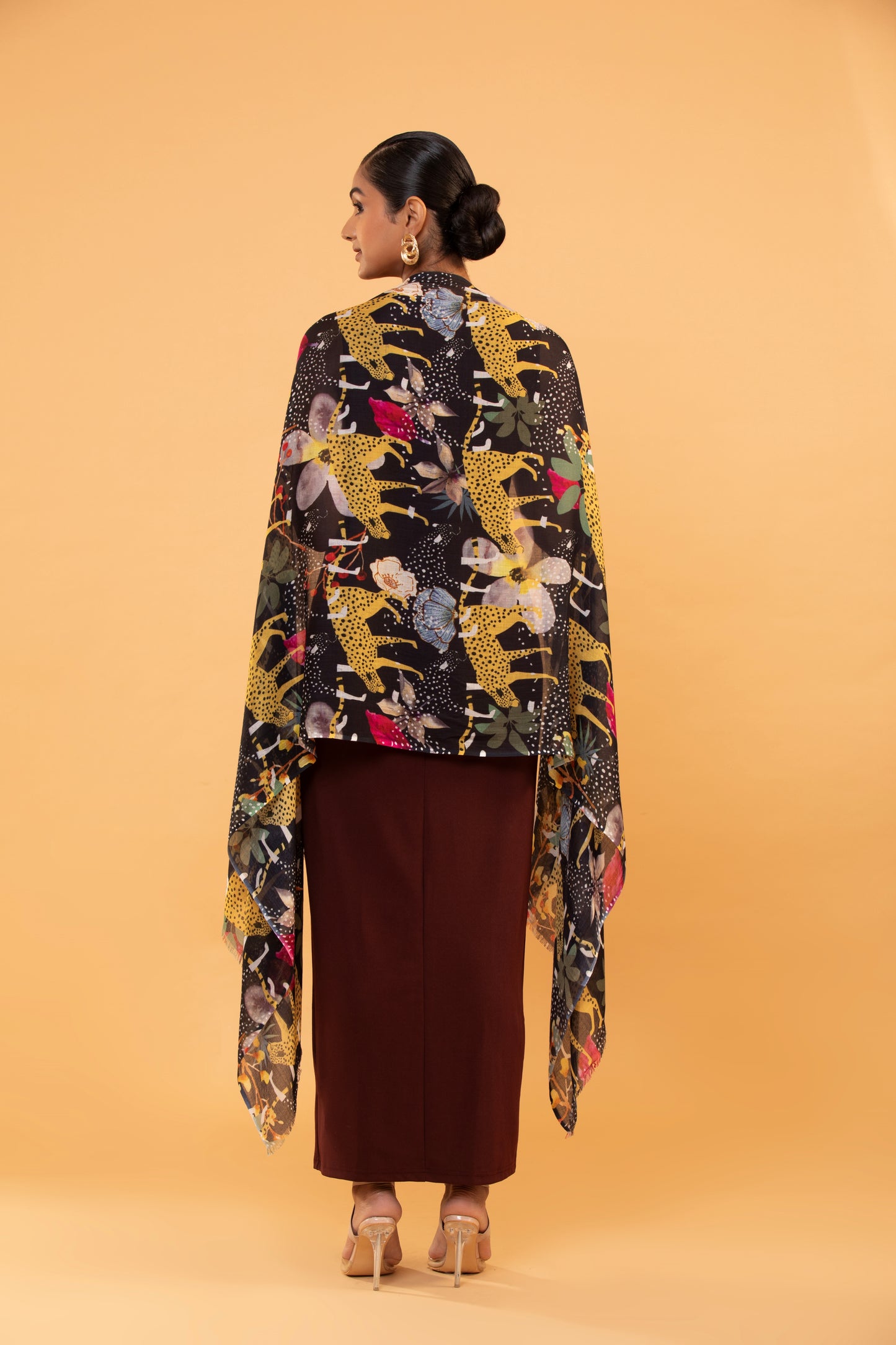 fine wool shawl, leopard print stole, wildlife print scarf, loom woven shawl, women’s wool accessory, women shawl