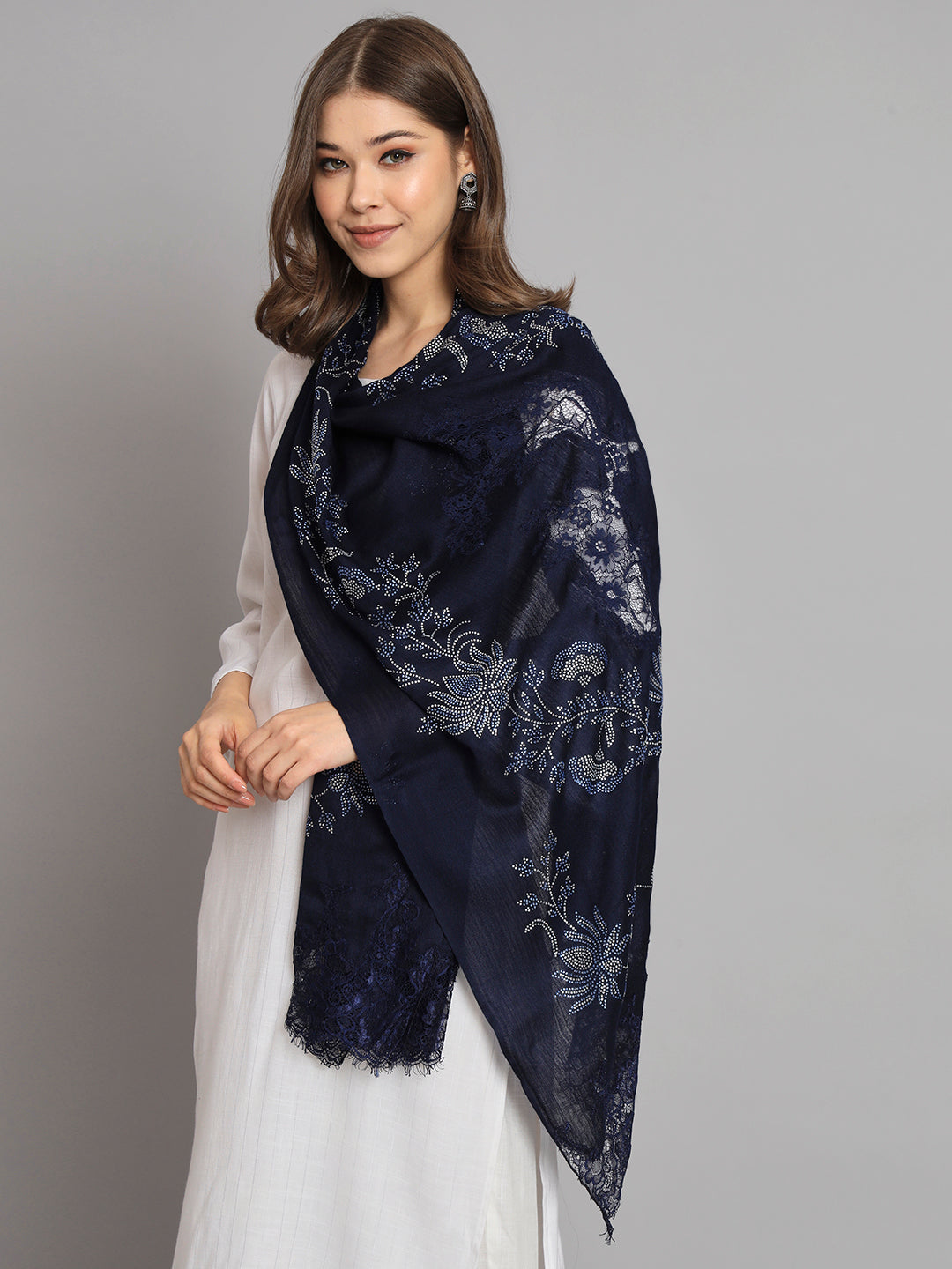 bridal gifts, wedding favors, blue shawl