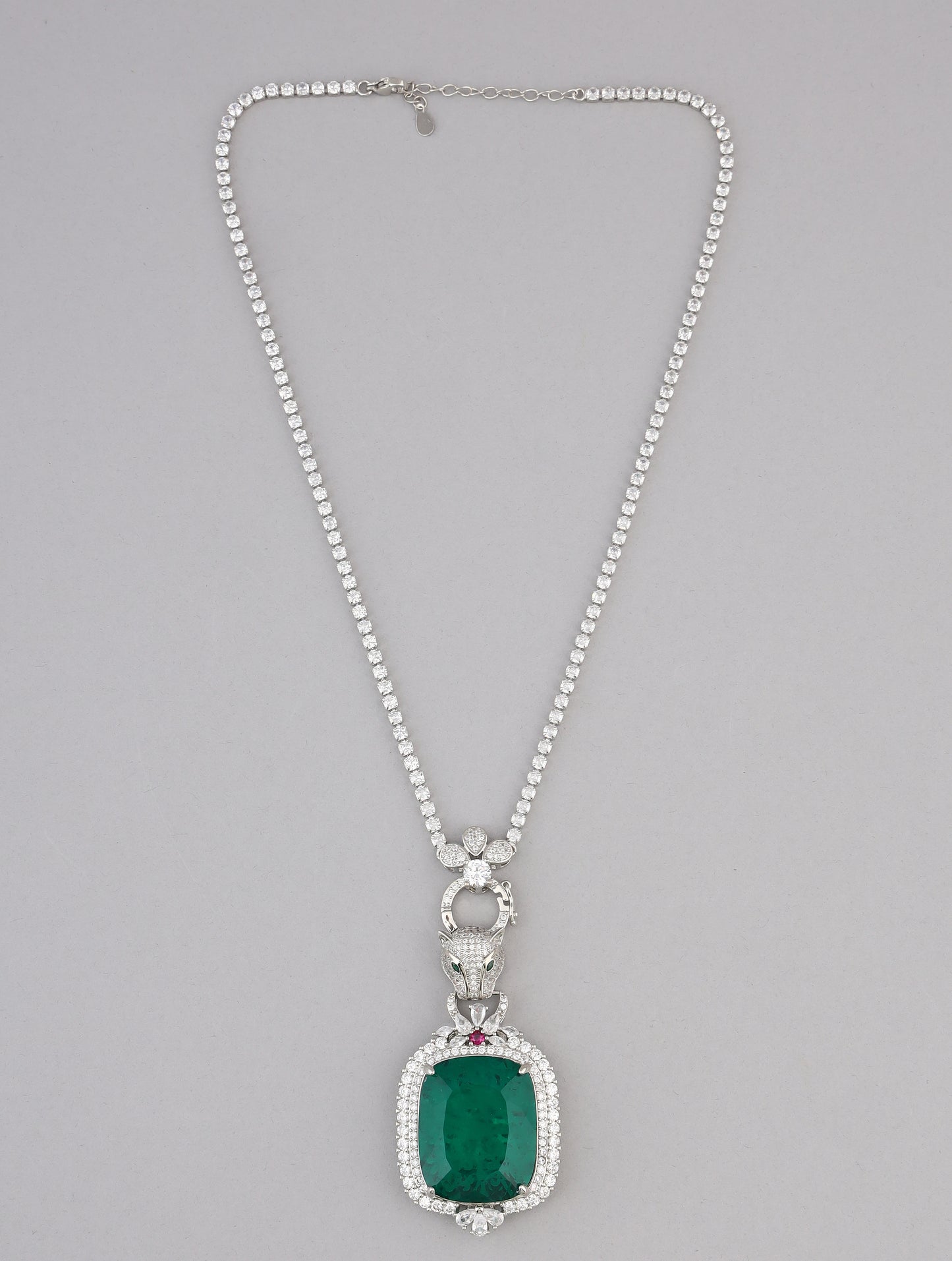 pendant chain,statement pendant,diamond studded,