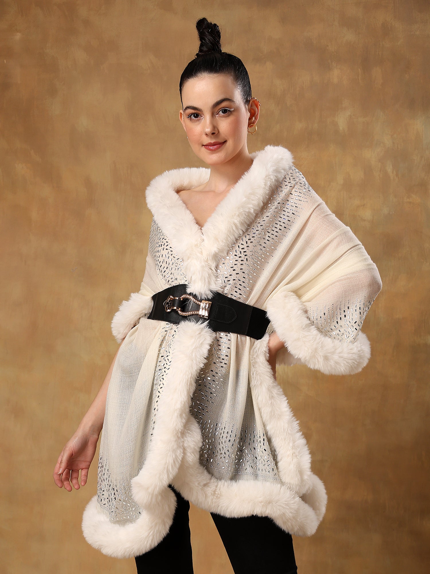 faux fur shawl, fur shawl, shawl with faux fur, shawl white fur