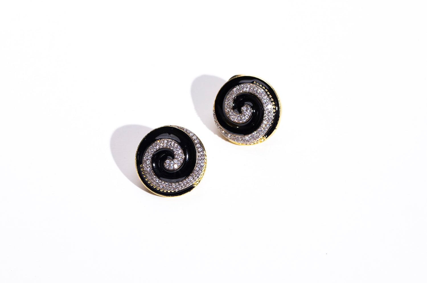 Classic Black Earrings for Cocktail Parties: Elevate your style with these bold and impactful earrings