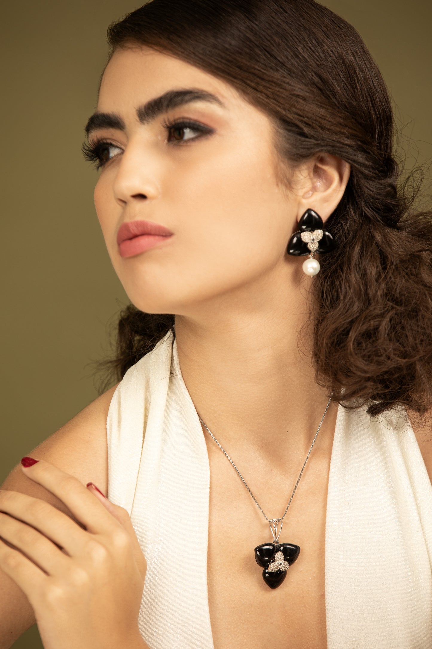 Classy Earrings & Pendant Ensemble with Swarovski Bud Detail: Crafted with precision, embodying timeless elegance and sophistication.