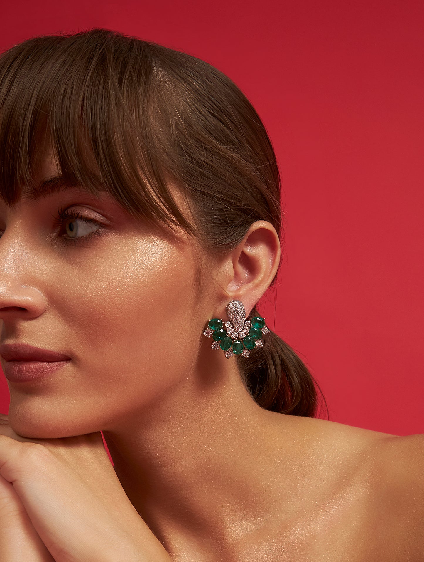 Elegant emerald and silver crystal designer studs for weddings parties