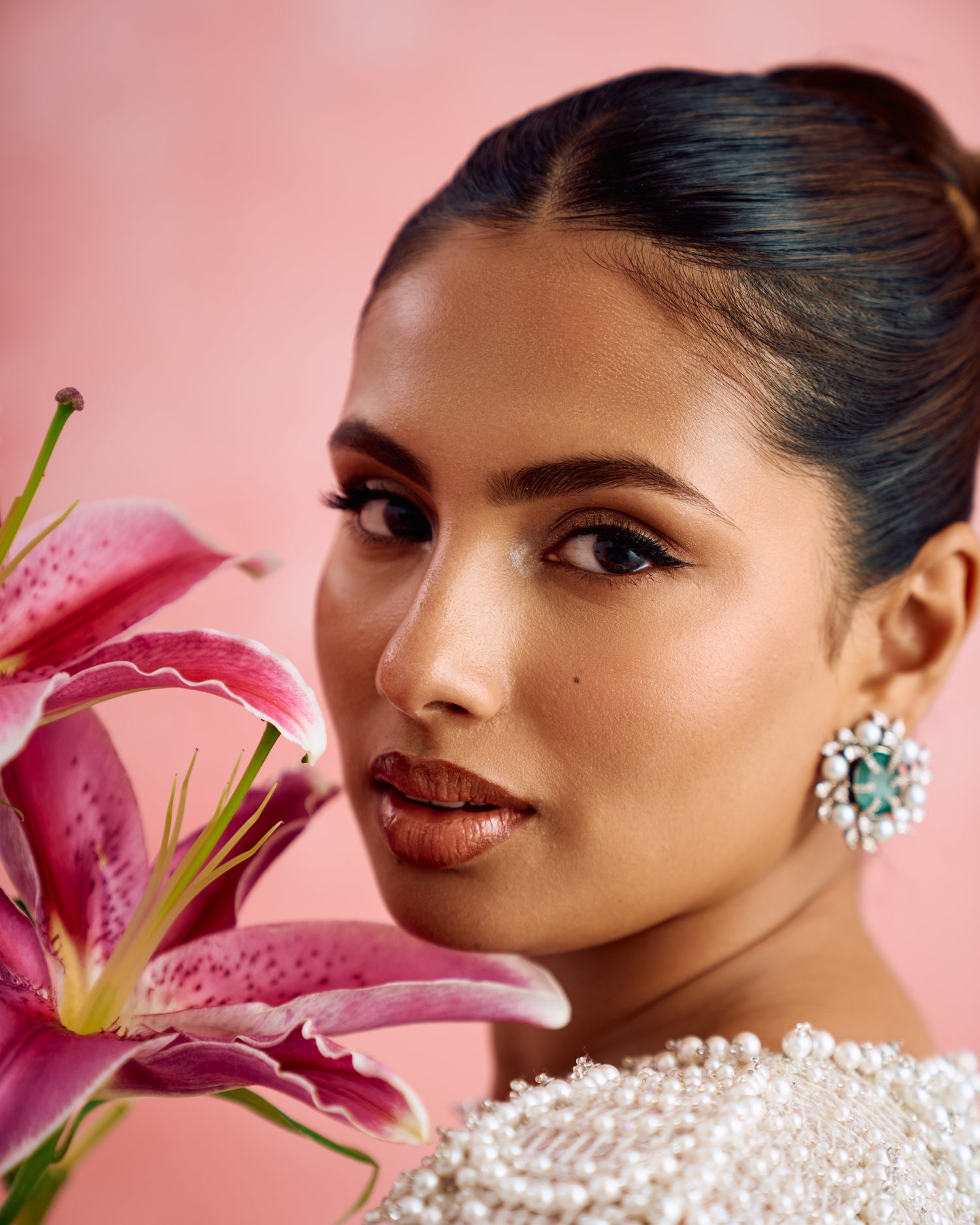 Aashna Hegde wearing Modarta emerald cluster stud earrings, Aashna x Modarta