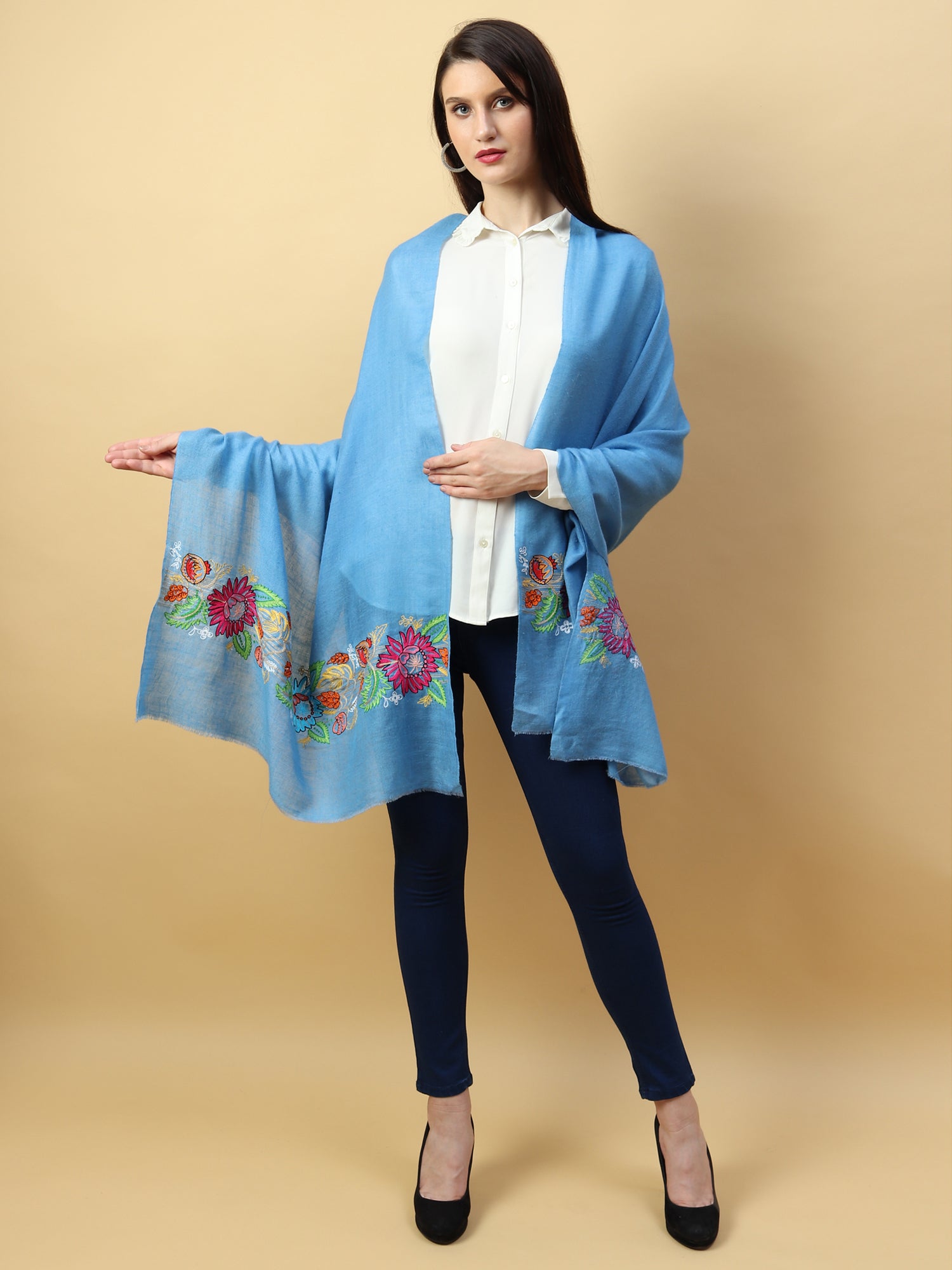 embroidered shawl, orginal pure pashmina shawl and branded shawl