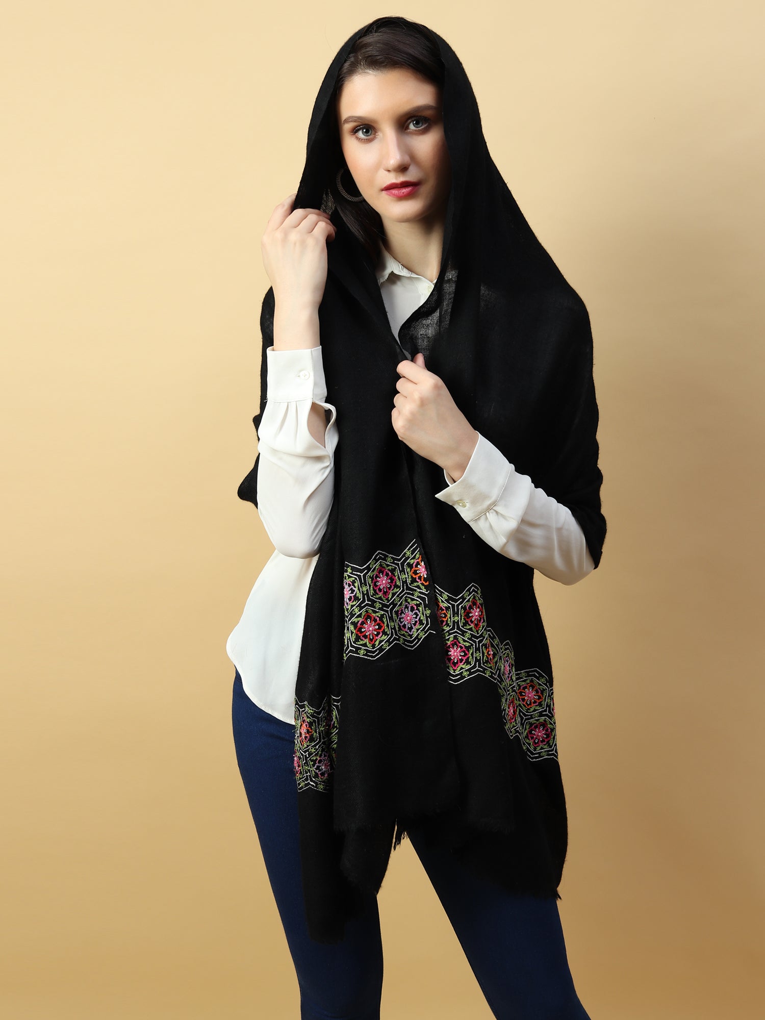 Black Shawl Online, branded shawls by modarta 